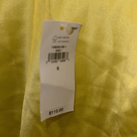 NWT Banana Republic silk cami, adjustable straps, bright yellow, size -S - Picture 3 of 4